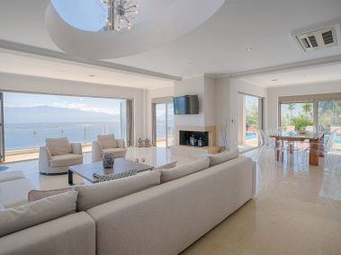 Villa Lilaea Lefkada Greece Openplan Livingroom Diningtable Vip Consierge Exclusive